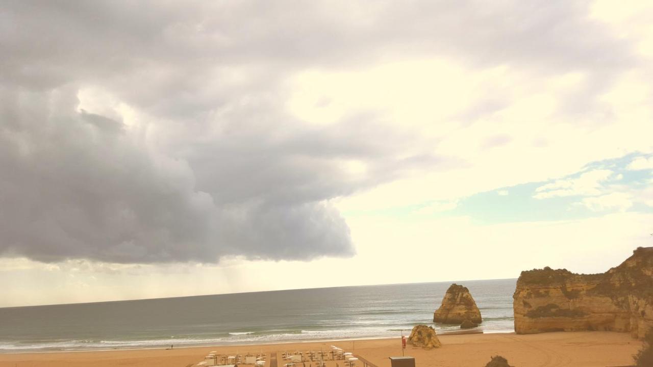 Pe Na Areia Alojamento Local Портиман Екстериор снимка